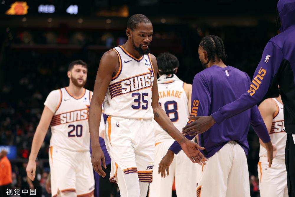 他替补出场 他替补出场